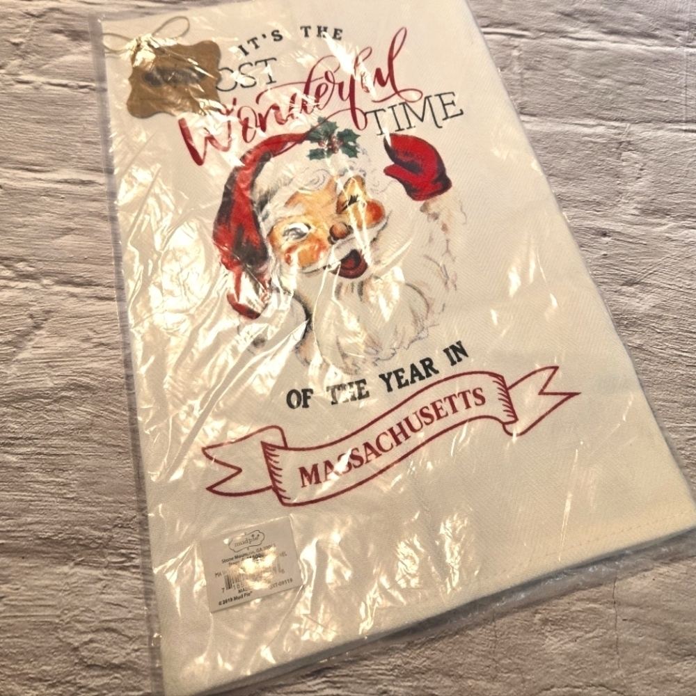 Mud Pie Christmas decorative towel Massachusetts